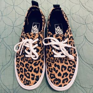 Leopard Vans